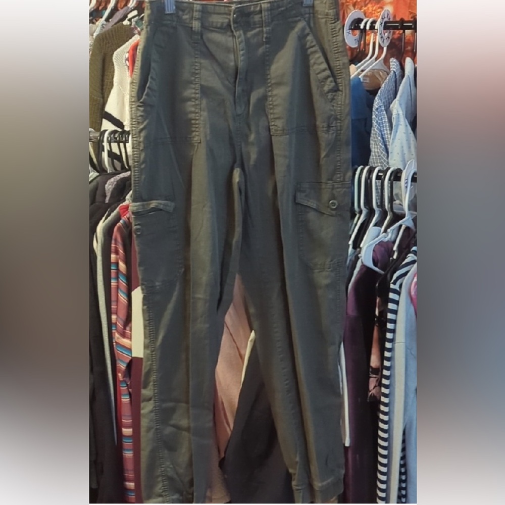 🌿 SO Juniors High Rise Cargo Joggers | Army Green | Size S 🌿✨